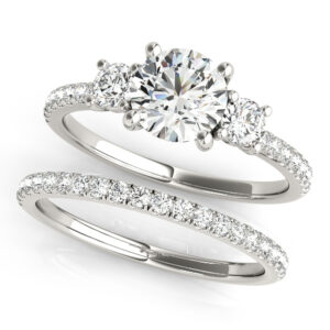 18k White Gold Three Stone Round Engagement Rings